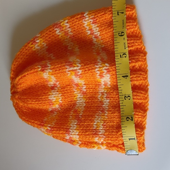 Lot of 3 Kid's NWOT Hand Knitted Wool Beanie Caps, Unique Unisex Multicolored - Picture 5 of 14